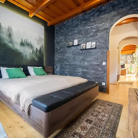 Foxforest Vendeghaz *