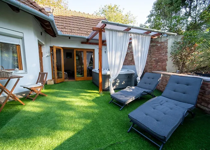 Foxforest Vendeghaz 잘라카로쉬